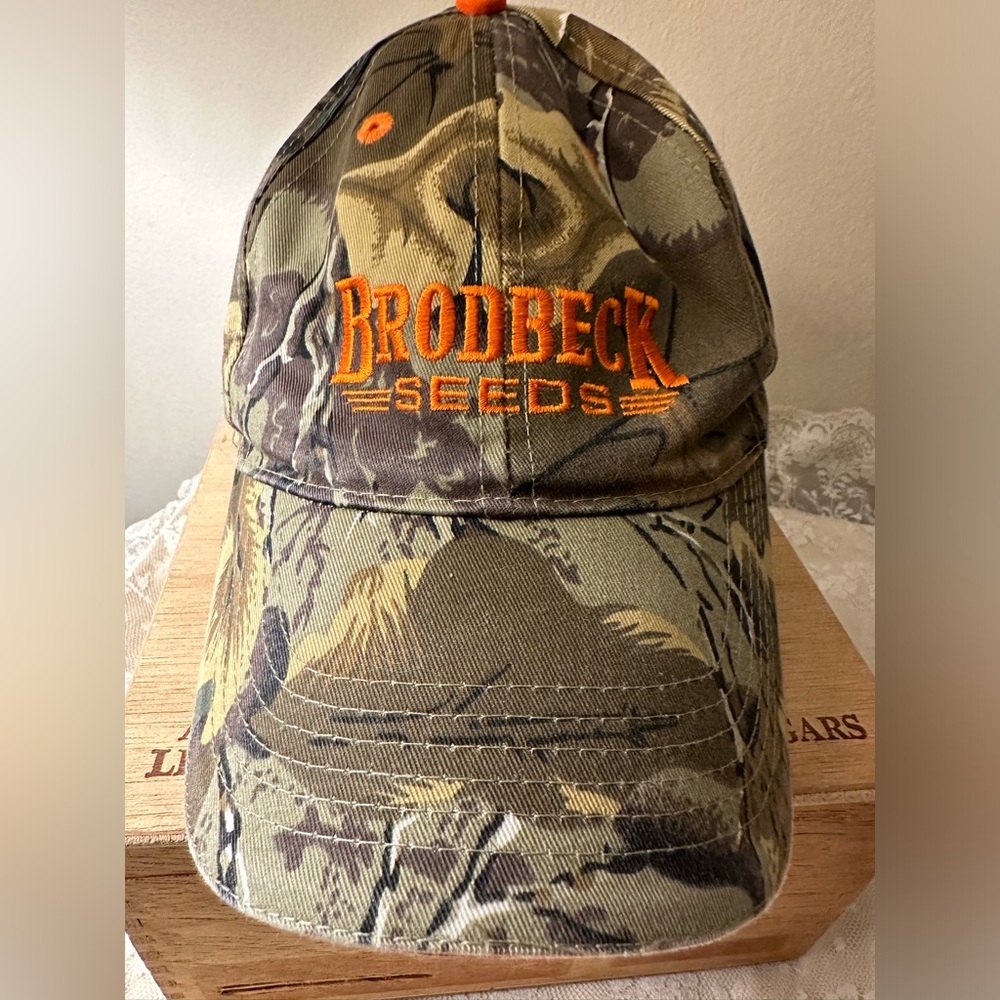 Brodbeck Seeds Cap Otto Label